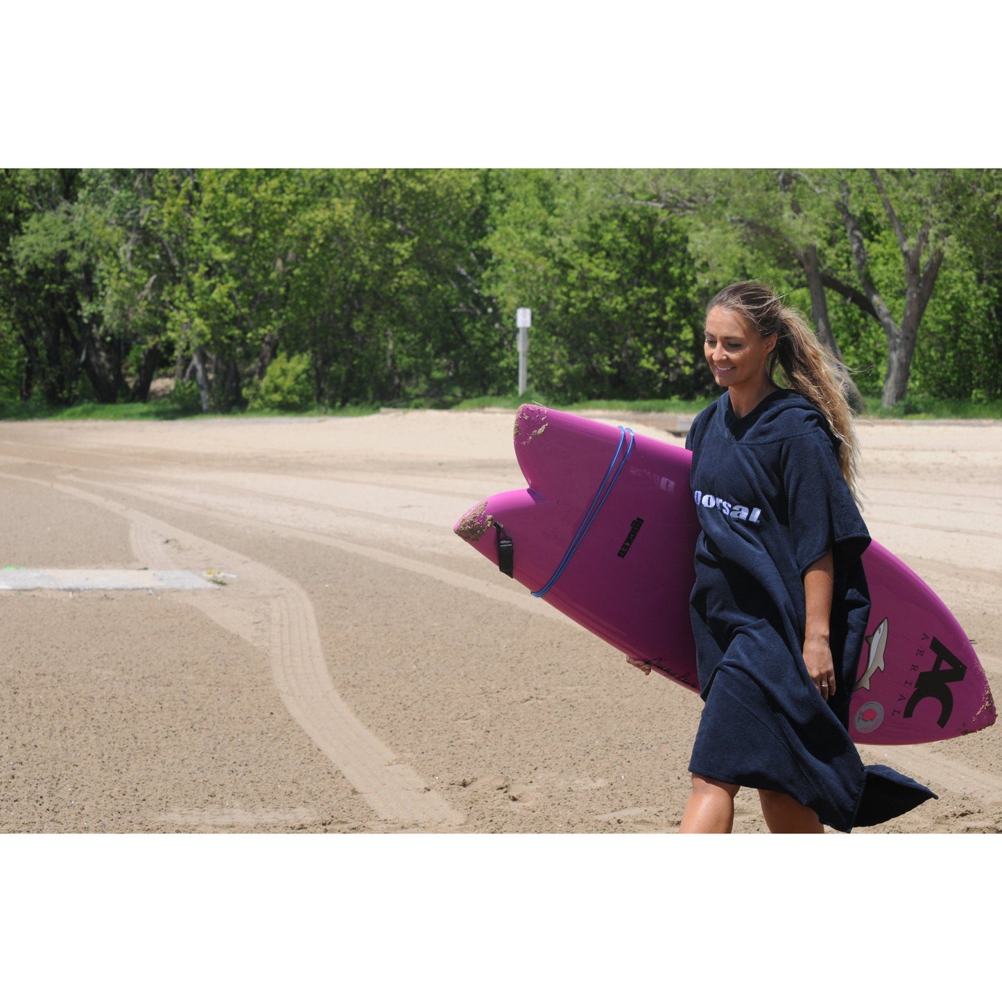 DORSAL Microfiber Changing Poncho — Wetsuit Robe & Towel for Diving & Surf